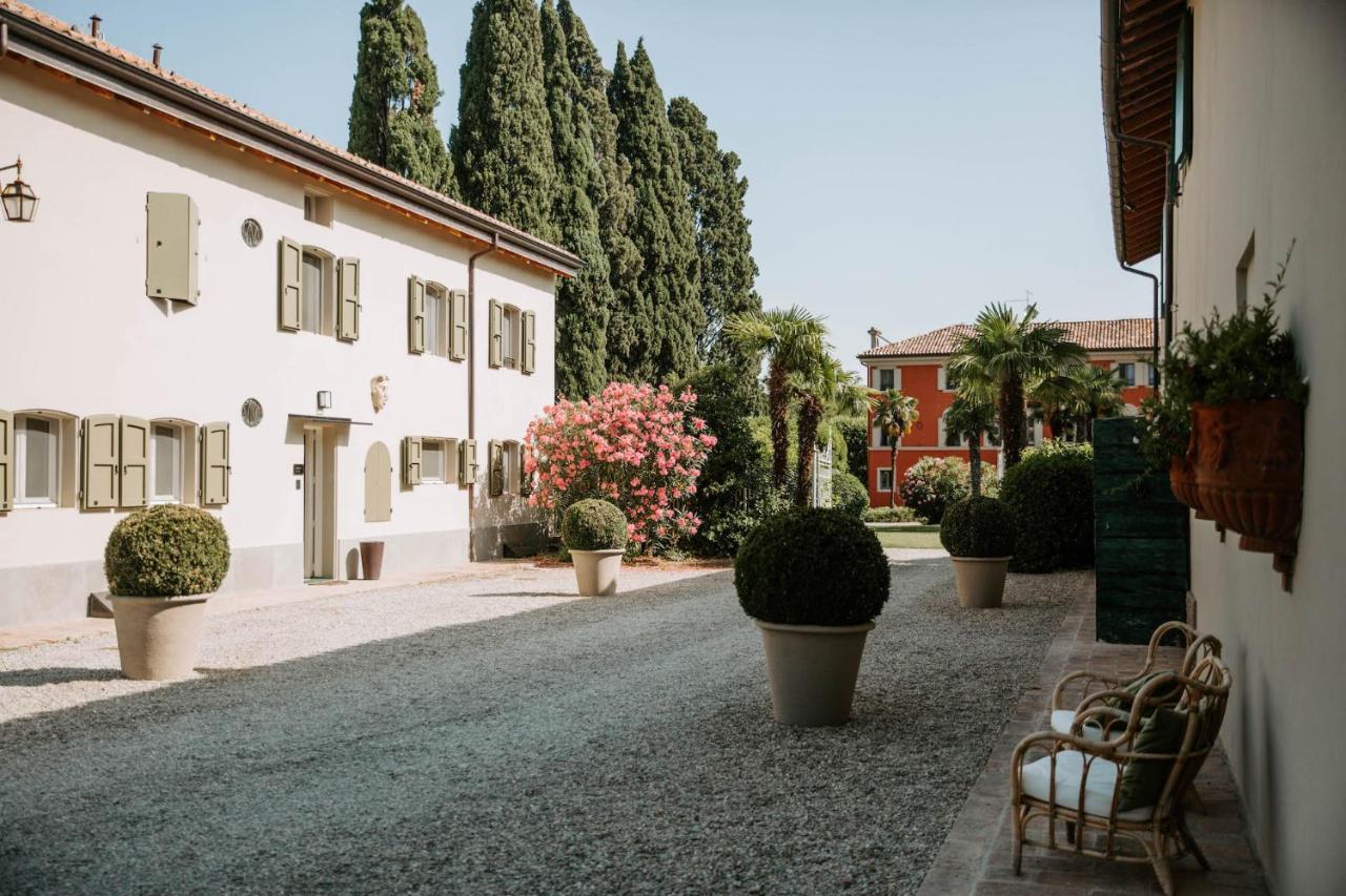 Relais Roncolo 1888 - Small Luxury Of The World * Quattro Castella